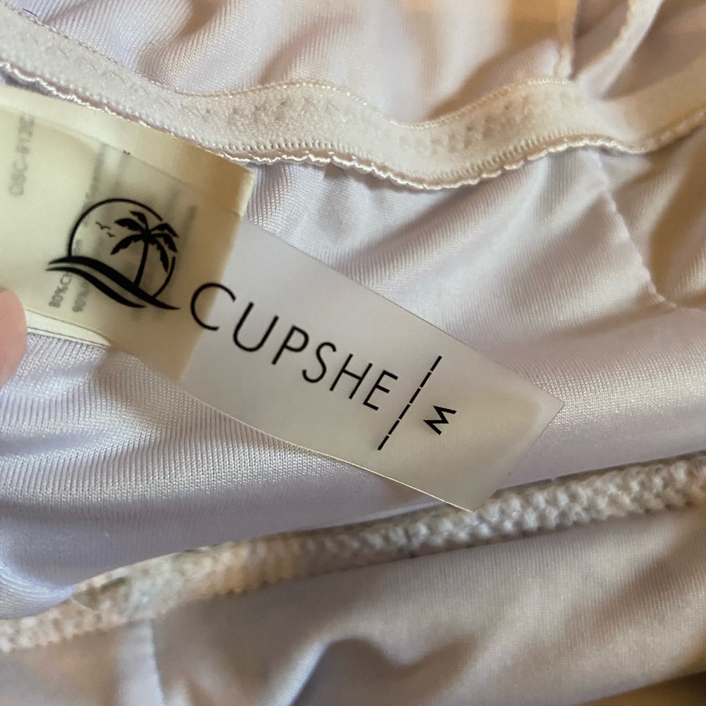 Cupshe Halter One-piece Swimsuit - Picture 3 of 3